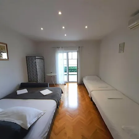 With Parking Space Brela, Makarska - 18417 *